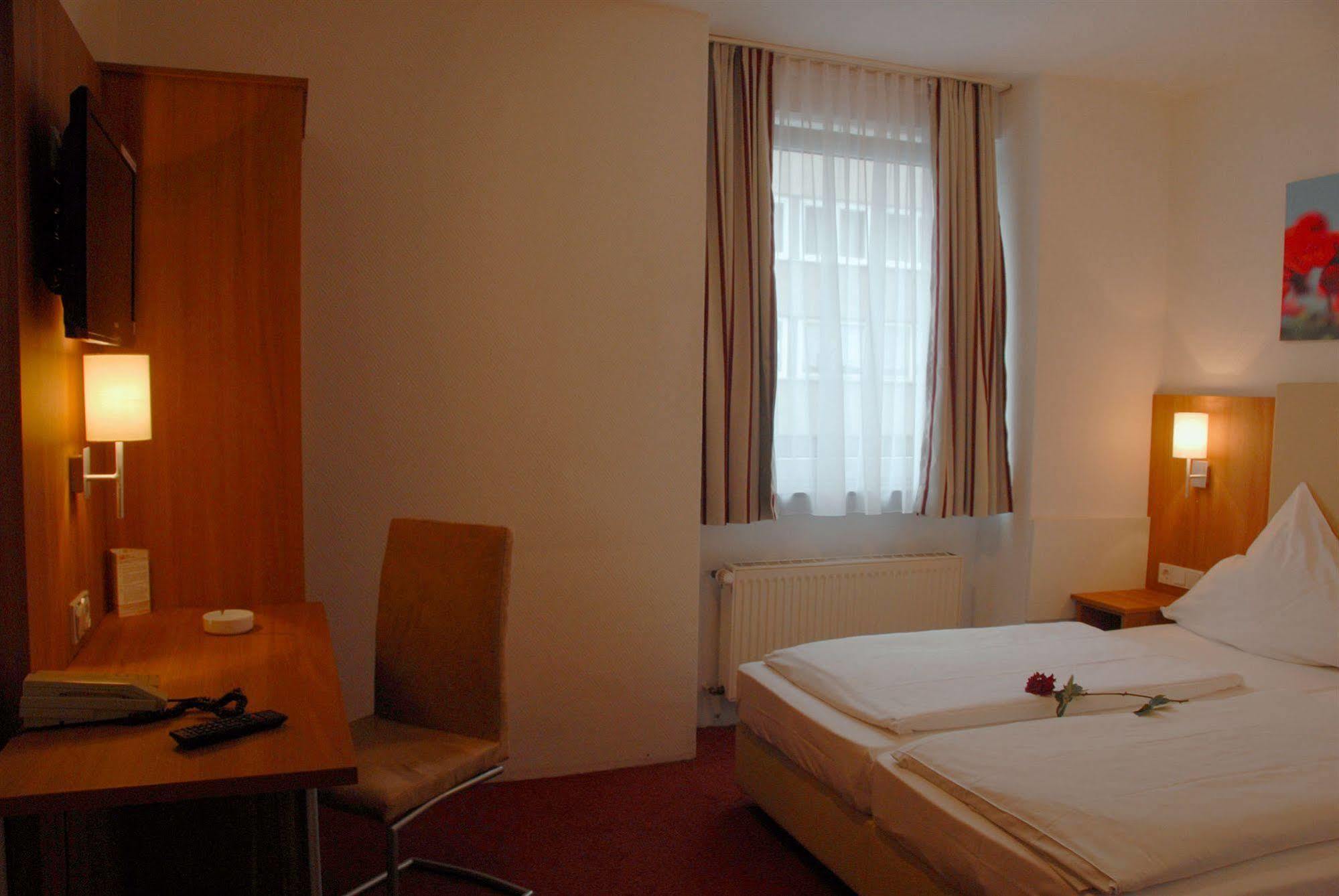 Domblick Garni 3* Köln